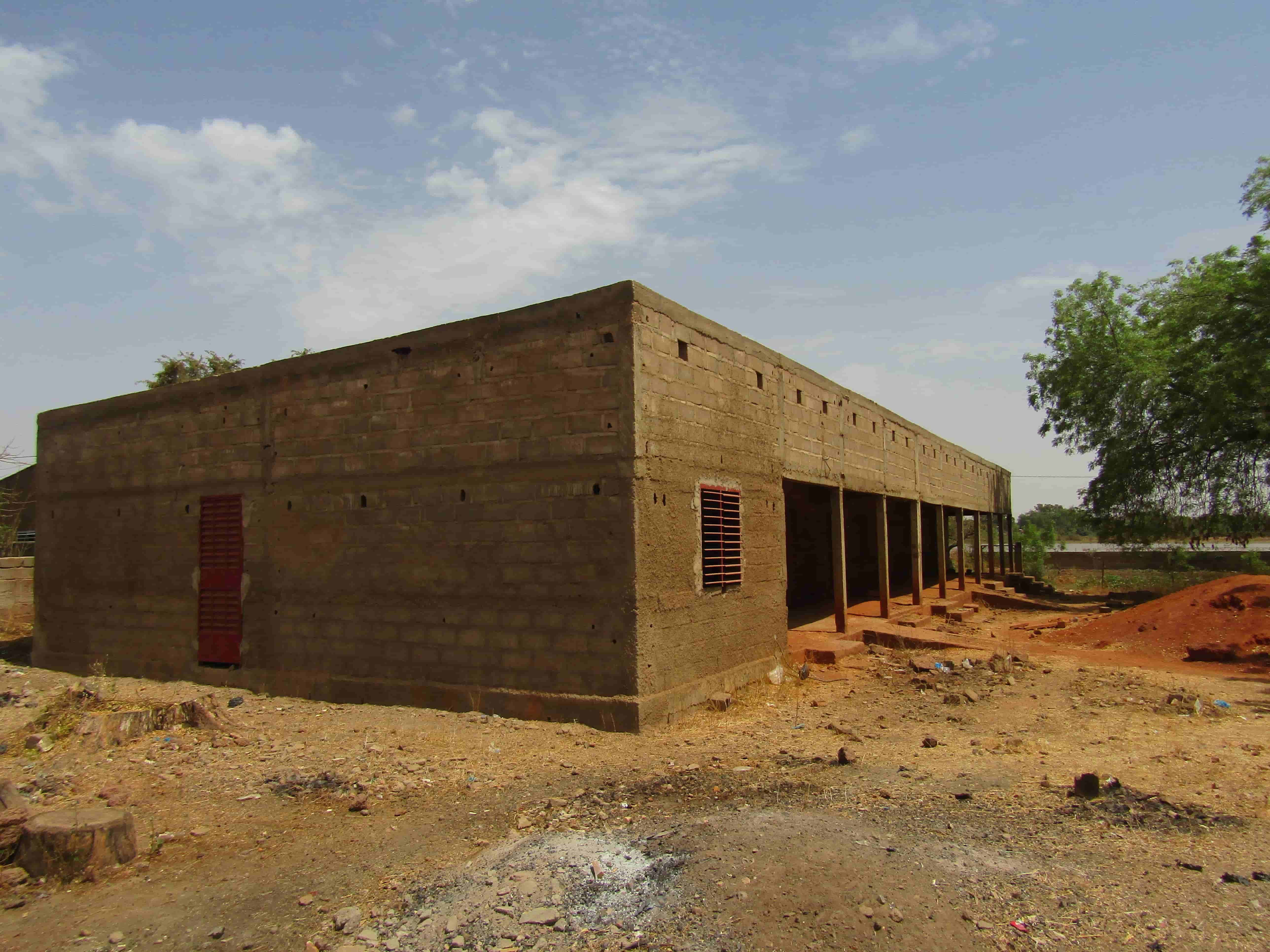 Photo 3: Building on the store side