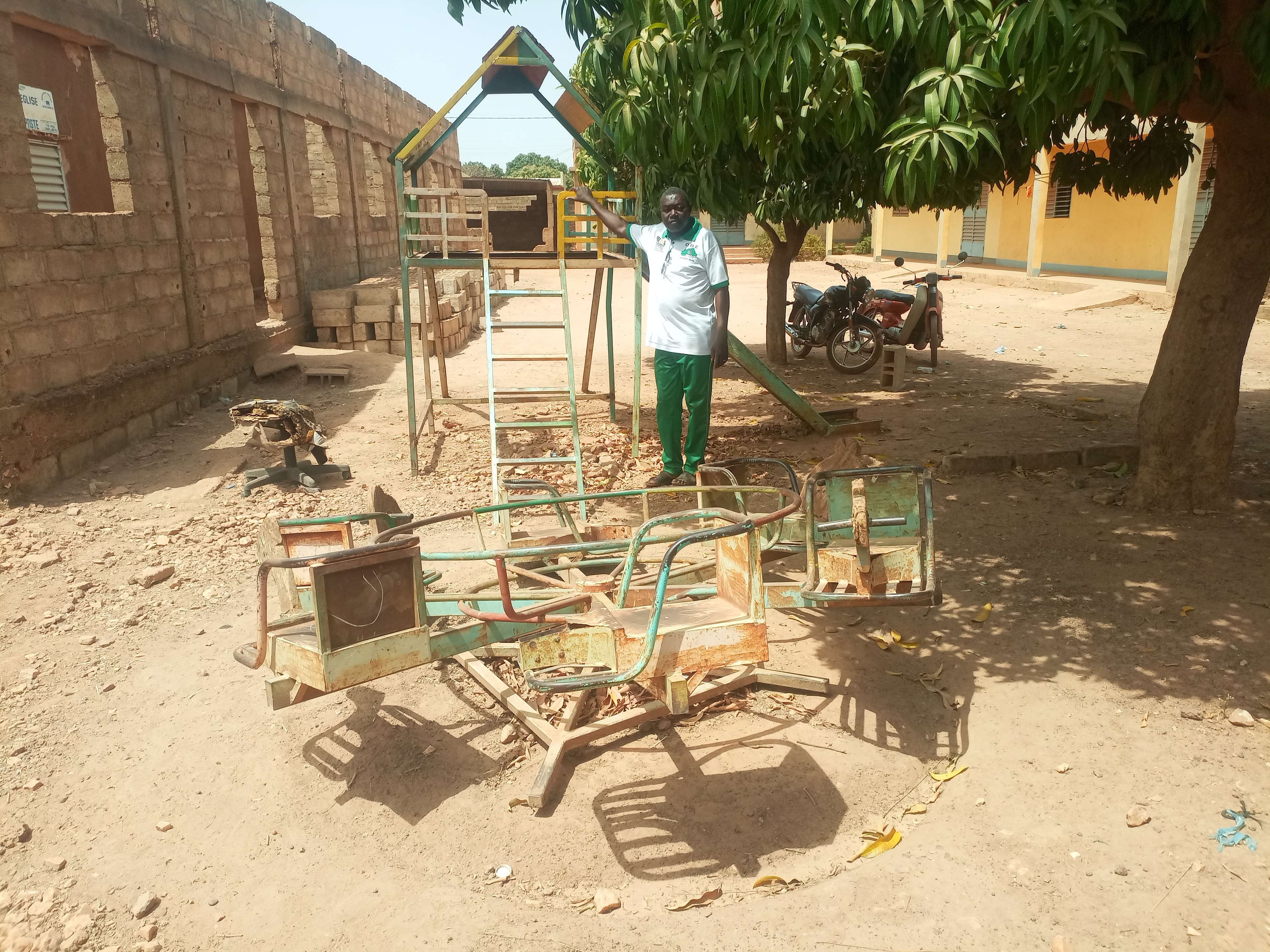 The remaining dilapidated playground to be renovated