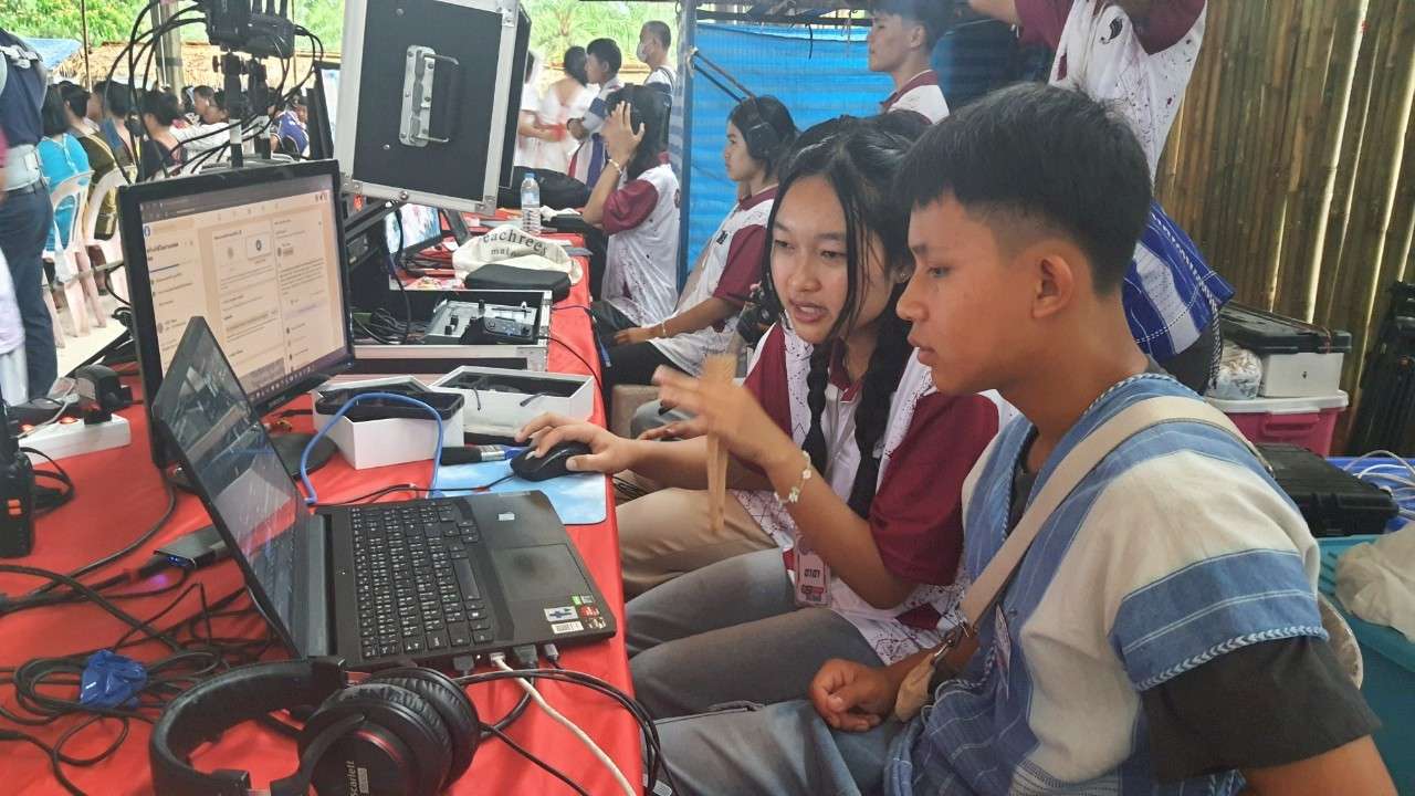 Seniors are guiding and mentoring our club members