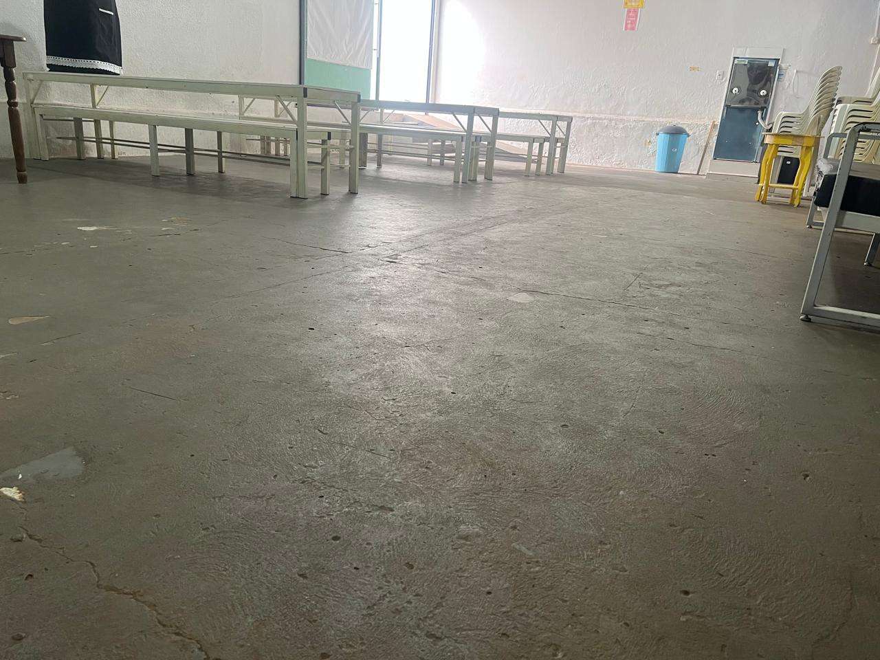 Dining room with dimensions of 11.30m x 6.35m = 71.7