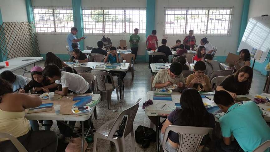 Young people in an artistic expression class