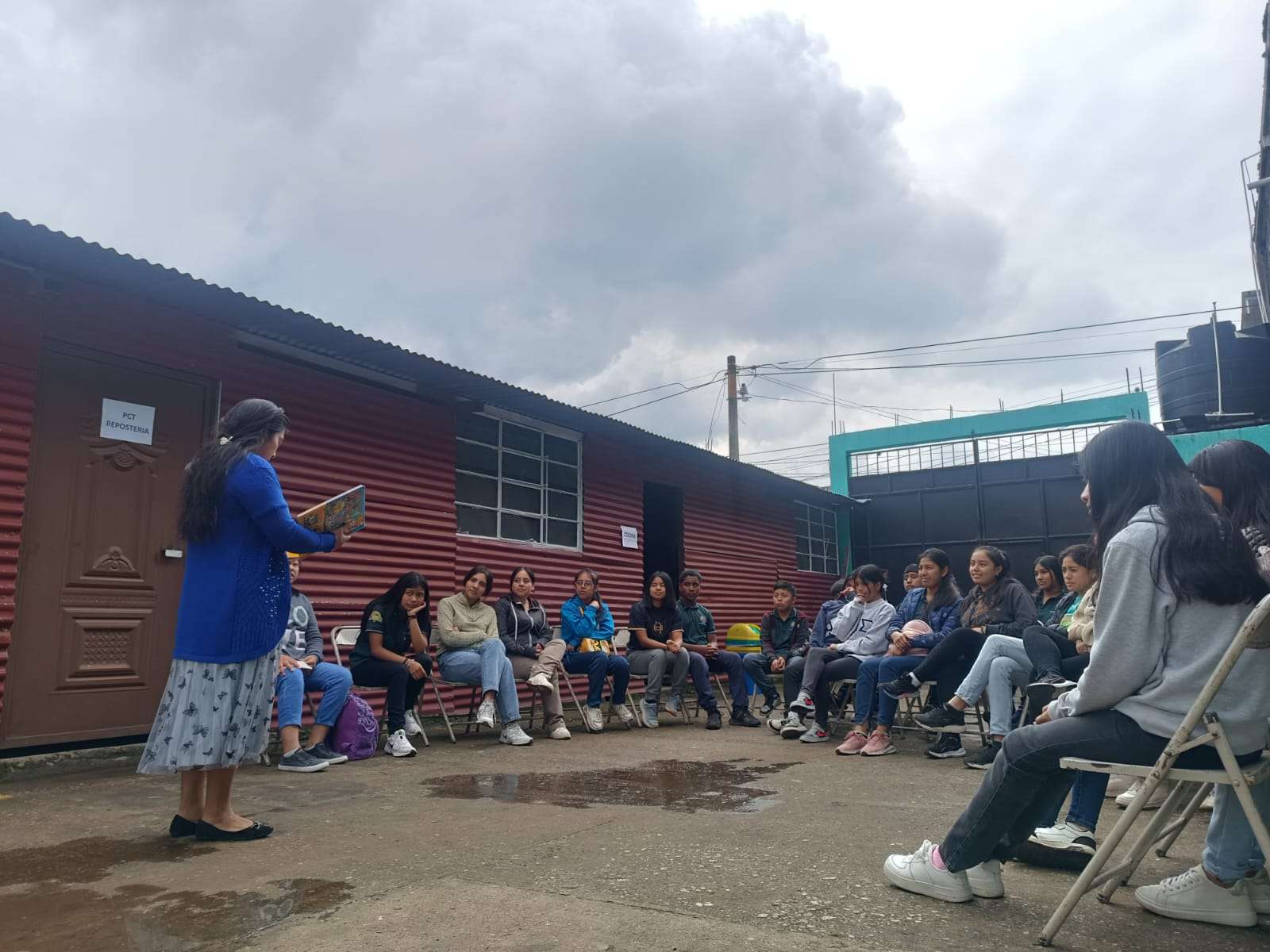 Participants receiving their lesson