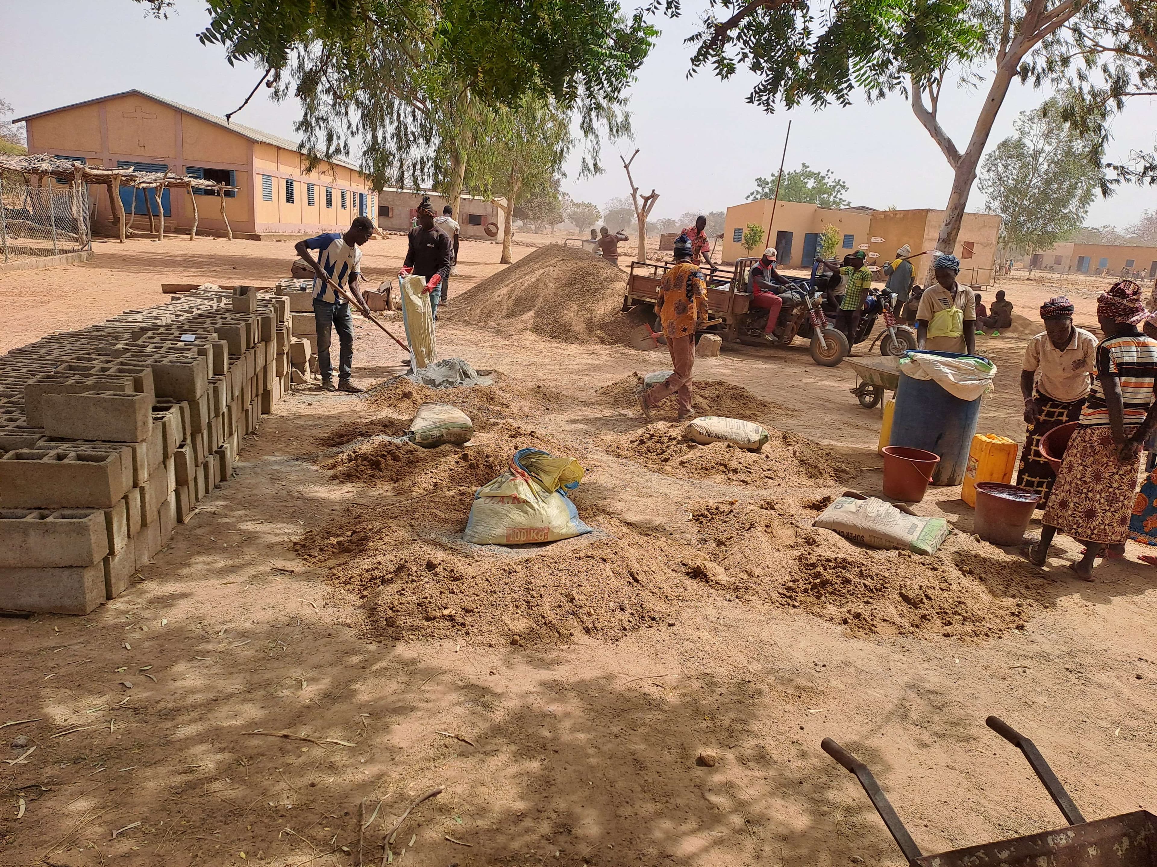 Community mobilized for construction activity